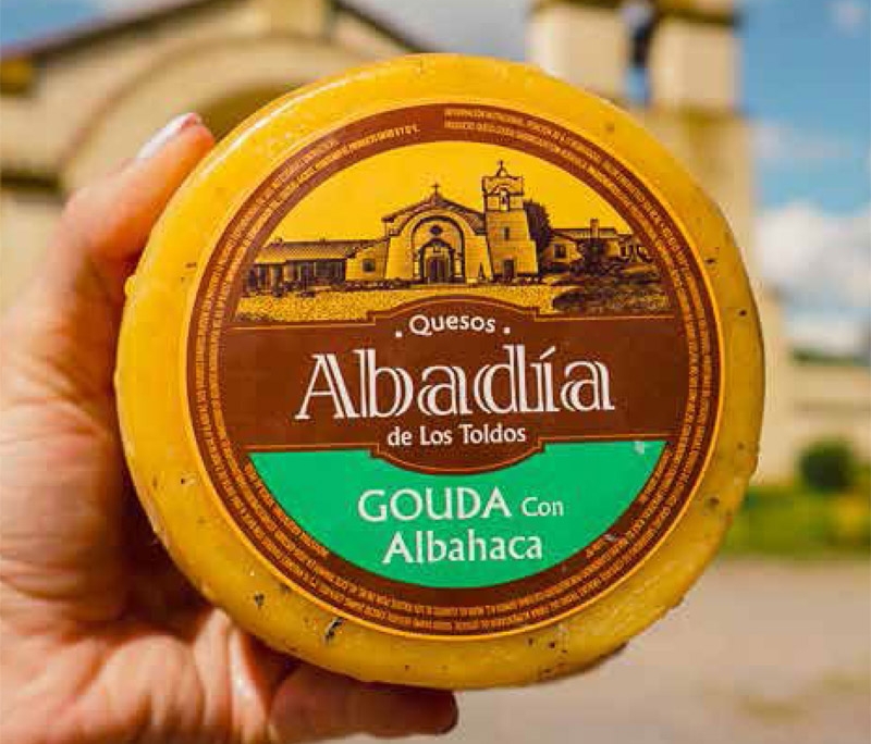 Gouda con albahaca